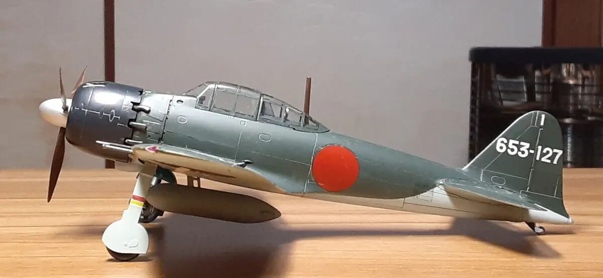 ハセガワ 旧1/48 三菱 海軍 零式艦上戦闘機(零戦)52型 – ホビー