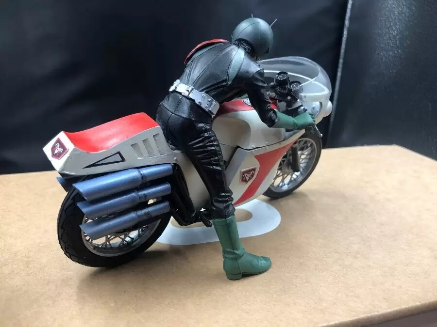 コトブキヤ 1/12 仮面ライダー旧1号&サイクロン – ホビークラウド